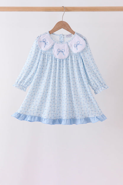 Blue bow embroidery dress