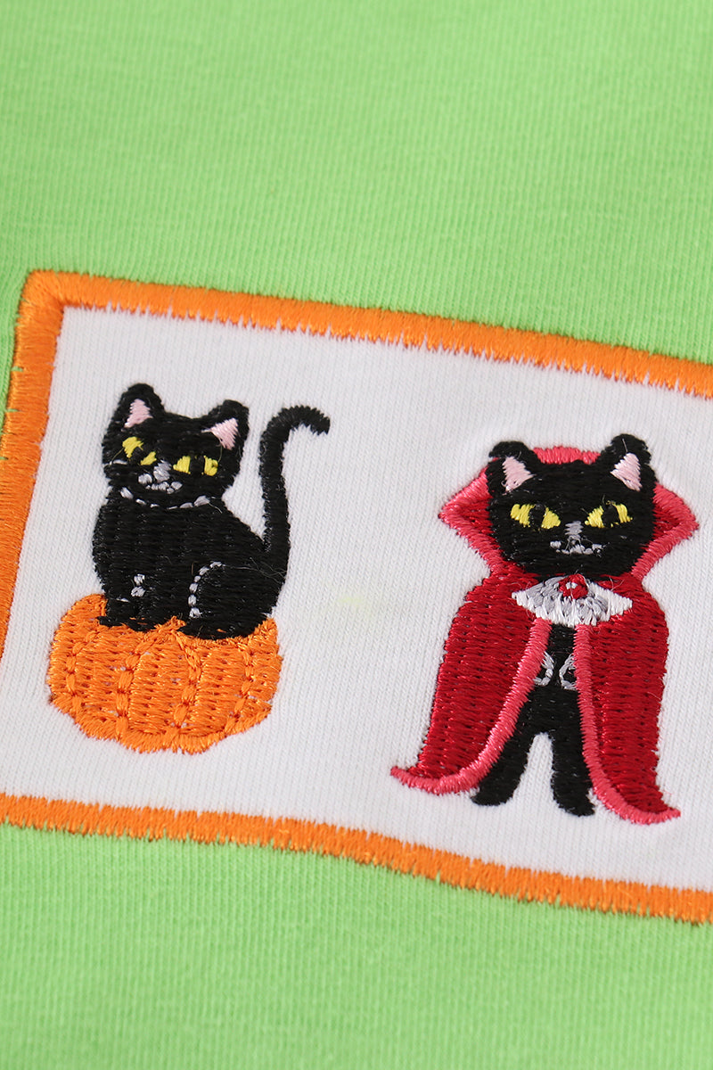 Green halloween cat embroidery boy set